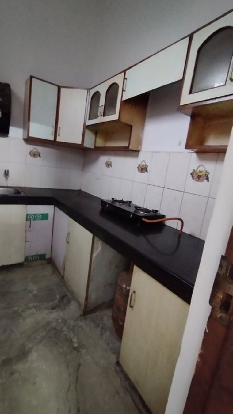 Kitchen, gomti nagar 1 Bedroom 3000 Sq.Ft. Builder Floor In Gomti Nagar Lucknow 9928776