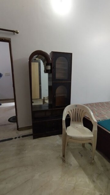 Bathroom in 1 BHK Builder Floor at Gomti Nagar – for Rent