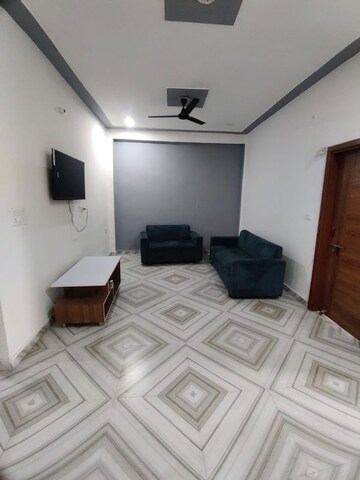 Team Area in 3 BHK Builder Floor at Sudhowala – for Rent