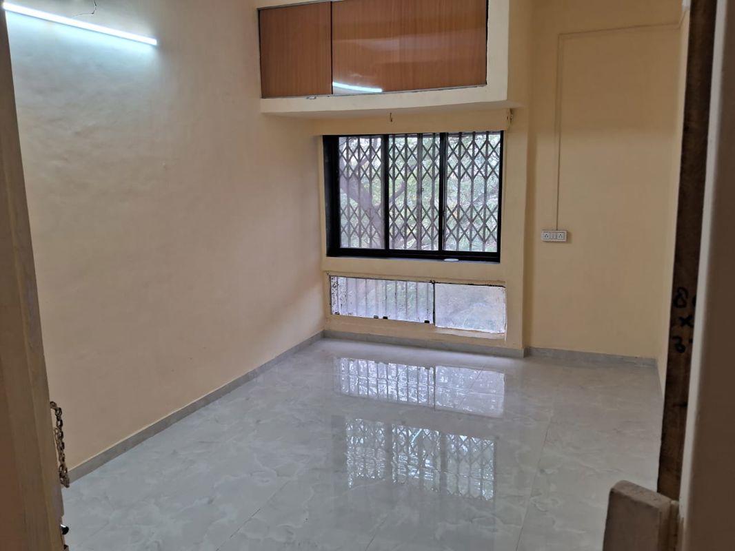 2 BHK Apartment For Rent in LIC Shopping Centre
