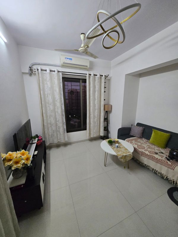 1 BHK + Extra Room Apartment For Rent in Puranik Unicorn