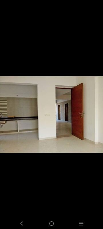 Room in 3 BHK Apartment at Gala Eternia, Thaltej – for Rent