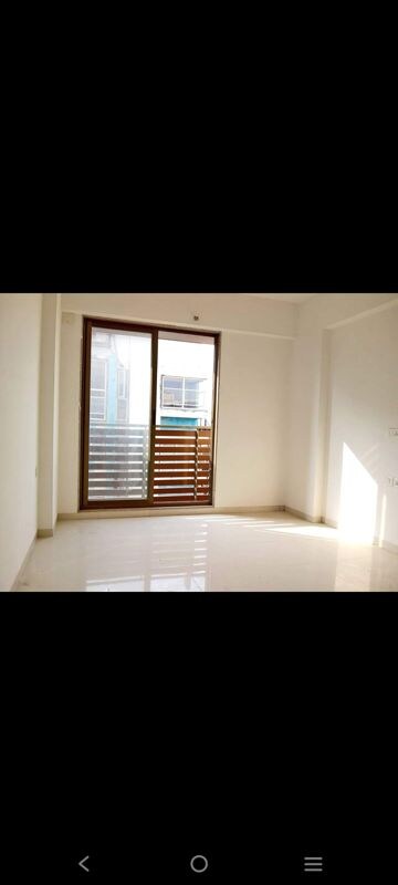 Room in 3 BHK Apartment at Gala Eternia, Thaltej – for Rent
