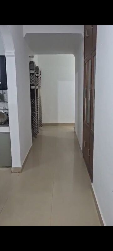 Building Lobby in 2 BHK Builder Floor at Mahavir Enclave 1 – for Sale