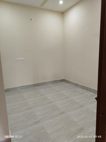 Room in 3 BHK Independent House at Sudhowala – for Rent