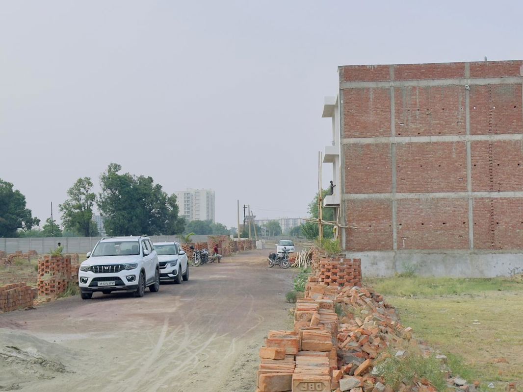 Plot For Sale in Sultanpur