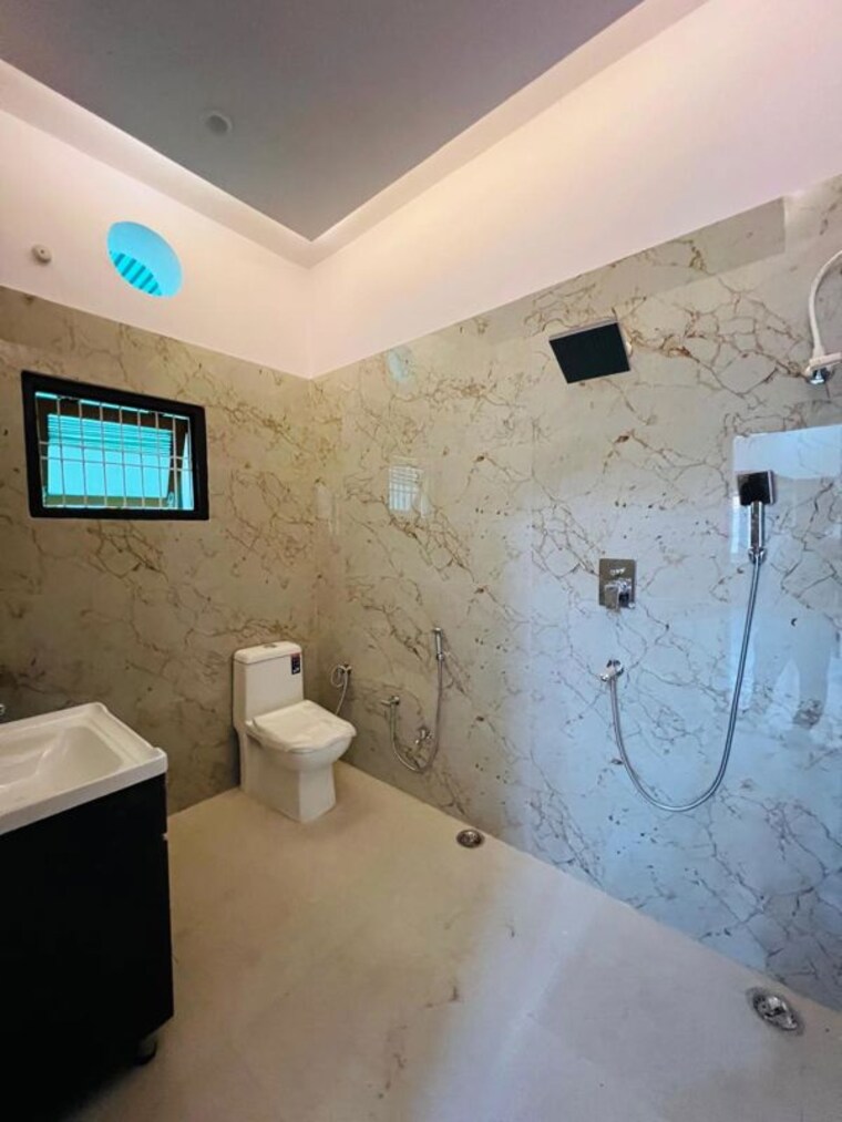 Team Area, jankipuram extension 6+ Bedroom 2100 Sq.Ft. Independent House In Jankipuram Extension Lucknow 9929272