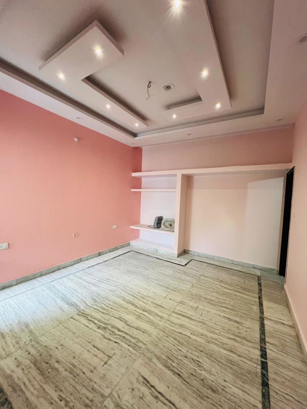 6+ BHK Independent House For Sale in Jankipuram Extension