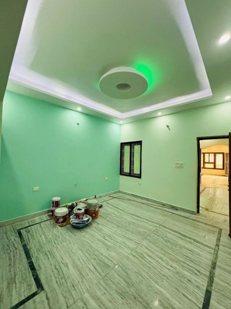 Room, jankipuram extension 6+ Bedroom 2100 Sq.Ft. Independent House In Jankipuram Extension Lucknow 9929272