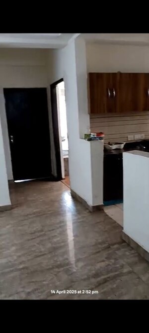 Building Lobby in 1 RK Apartment at Amrapali Silicon City, Sector 76 – for Rent