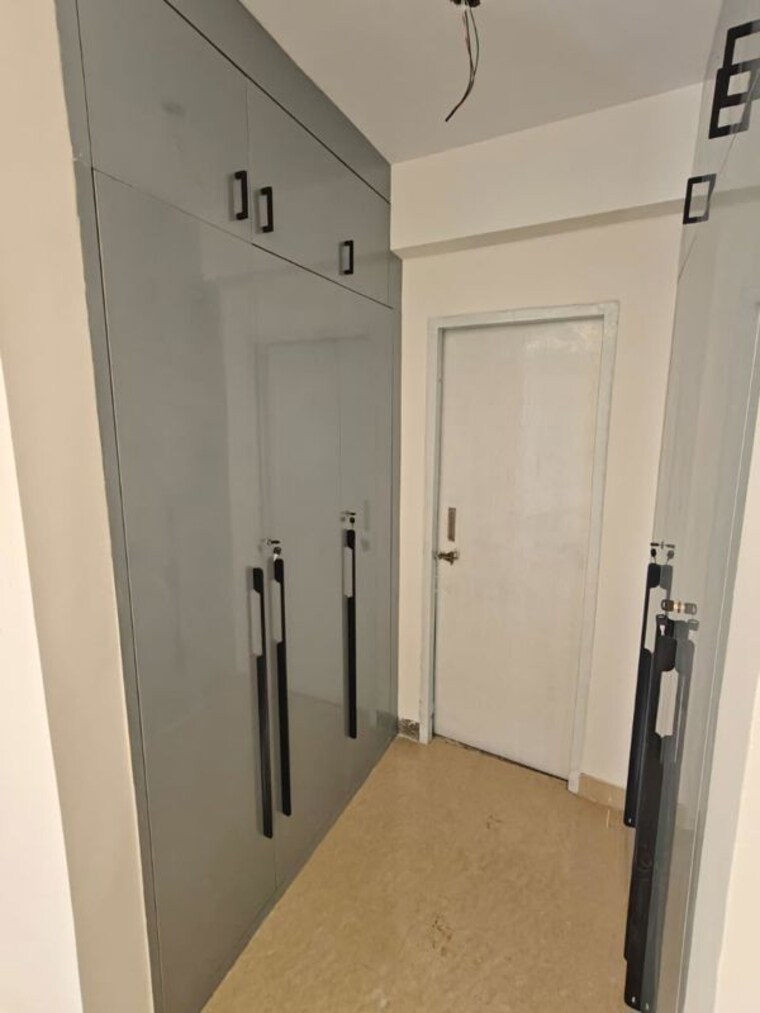 Other, sector 19 dwarka 3 Bedroom 1700 Sq.Ft. Apartment In Sector 19 Dwarka Delhi 9929538