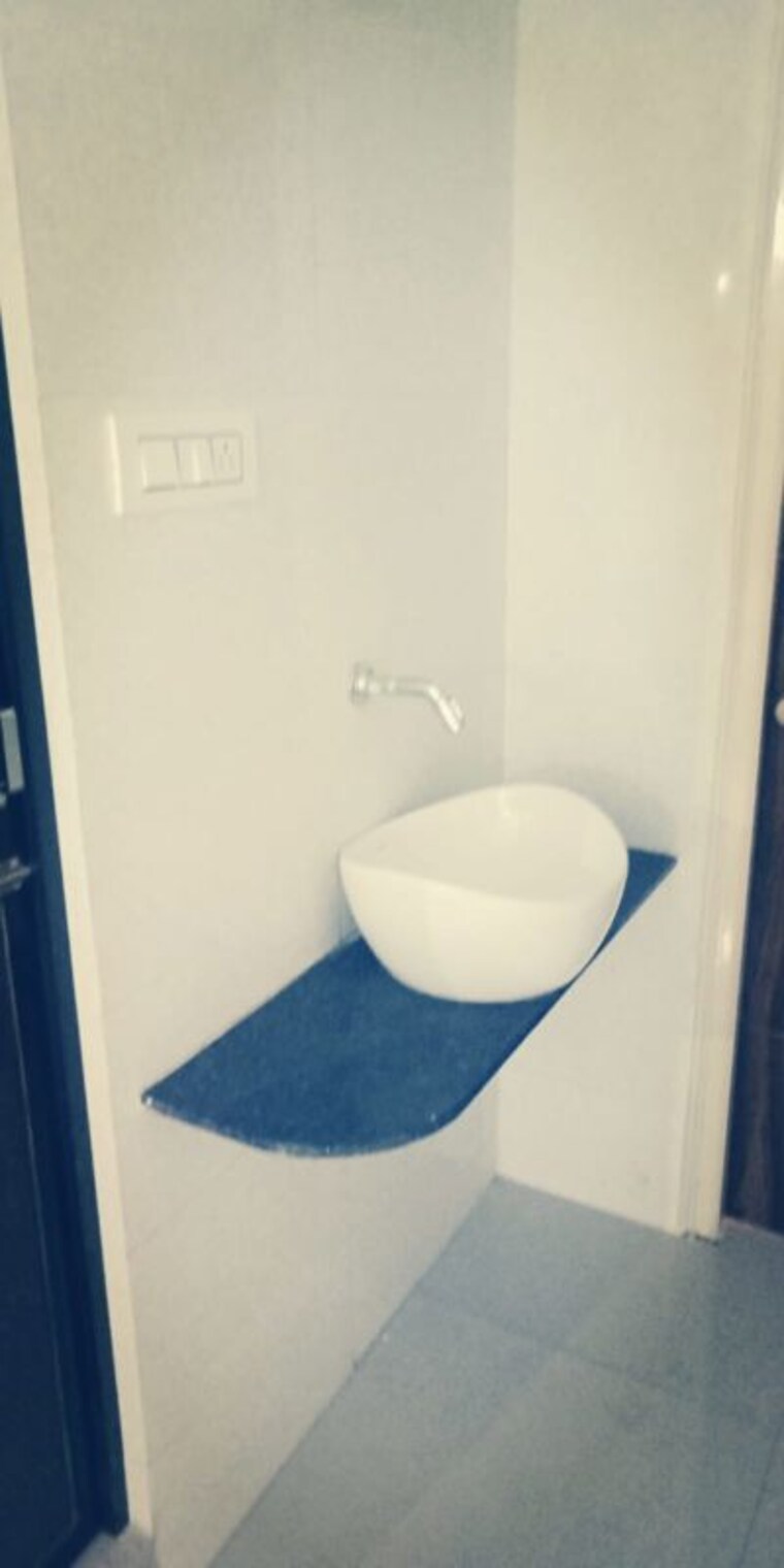Bathroom, vemali 2 Bedroom 1000 Sq.Ft. Apartment In Vemali Vadodara 9929557