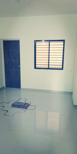 Room in 2 BHK Apartment at Vemali – for Rent