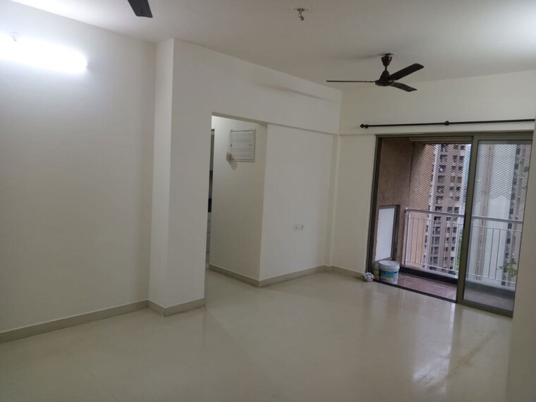 Room, ace-courtyard 2 Bedroom 790 Sq.Ft. Apartment In Ghodbunder Road Thane 9929596