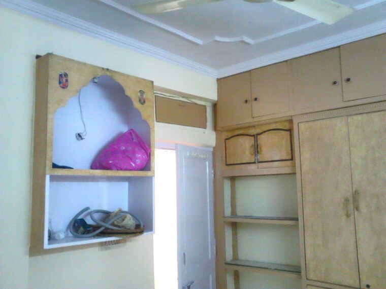 undefined, sector 5 dwarka 3 Bedroom 1500 Sq.Ft. Apartment In Sector 5 Dwarka Delhi 9929673