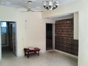 Room in 3 BHK Apartment at Sector 5 Dwarka – for Rent