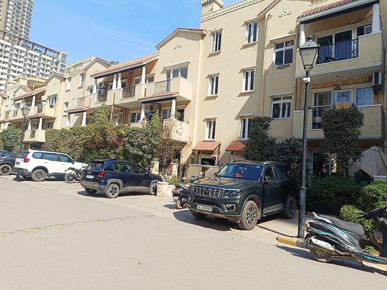 Exterior View, emaar-mgf-emerald-hills 4 Bedroom 350 Sq.Yd. Apartment In Sector 65 Gurgaon 9929680