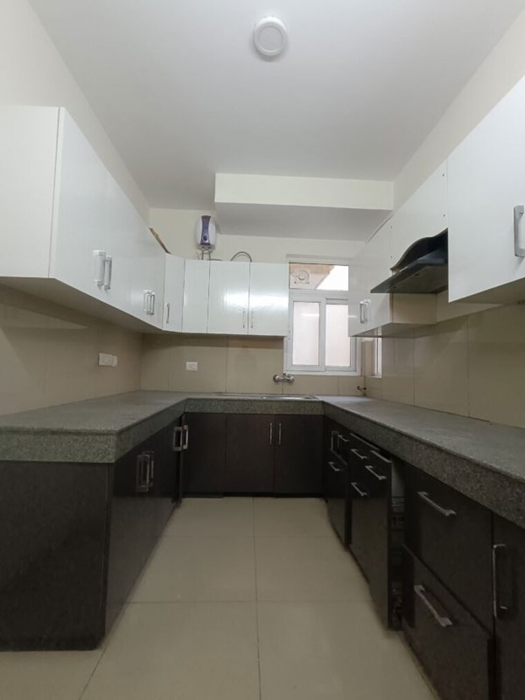 Kitchen, emaar-mgf-emerald-hills 4 Bedroom 350 Sq.Yd. Apartment In Sector 65 Gurgaon 9929680