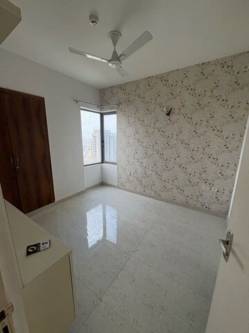 Team Area in 3.5 BHK Apartment at Paras Dews, Panwala Khusropur – for Rent