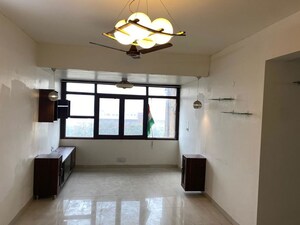 Room in 3 BHK Apartment at Sector 6 Dwarka – for Rent