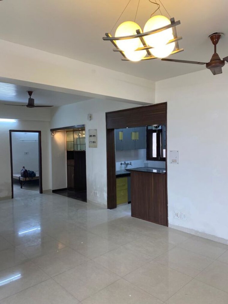Room, sector 6 dwarka 3 Bedroom 1500 Sq.Ft. Apartment In Sector 6 Dwarka Delhi 9929707