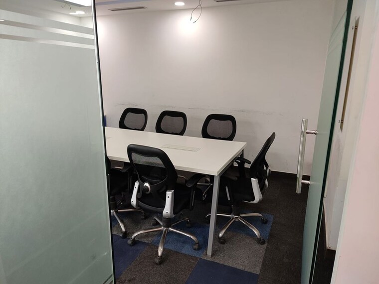Team Area, sector 18 Commercial Office Space 3300 Sq.Ft. In Sector 18 Gurgaon 9929716