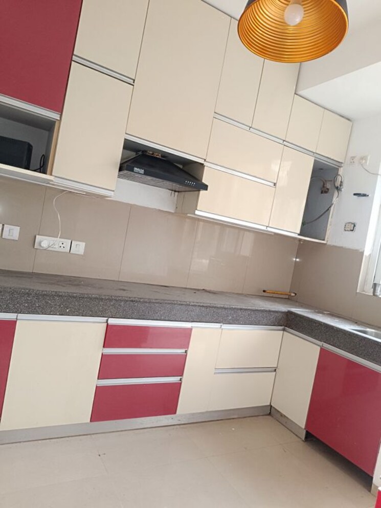 Kitchen, emaar-mgf-emerald-hills 3 Bedroom 267 Sq.Yd. Apartment In Sector 65 Gurgaon 9929725