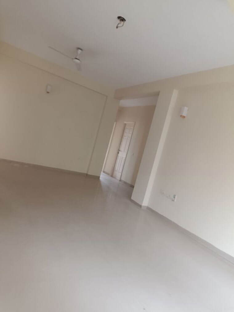 Room, emaar-mgf-emerald-hills 3 Bedroom 267 Sq.Yd. Apartment In Sector 65 Gurgaon 9929725