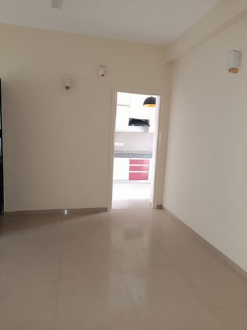 Room in 3 BHK Apartment at Emaar MGF Emerald Hills, Sector 65 – for Rent