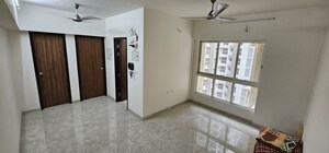 Room in 1 BHK Apartment at Lodha Amara, Kolshet Road – for Sale