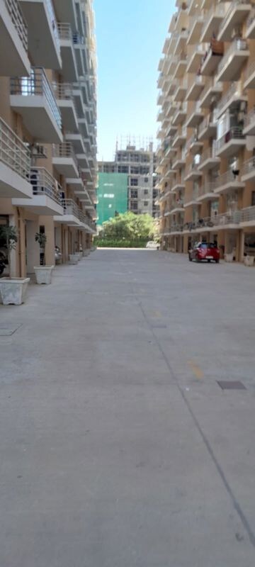 Parking in 2 BHK Apartment at Breez Global Heights, Sohna Sector 33 – for Sale