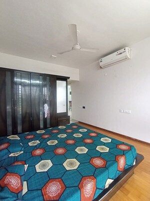 Study Room in 3 BHK Apartment at Kool Homes Solitaire, Kondhwa – for Sale
