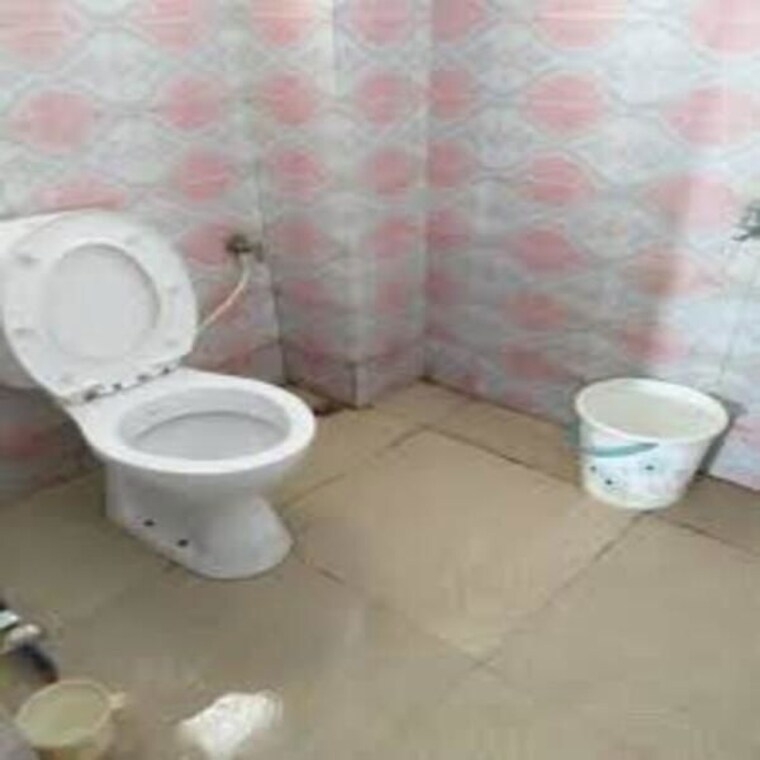 Bathroom, sealdah 2 Bedroom 592 Sq.Ft. Apartment In Sealdah Kolkata 3947080