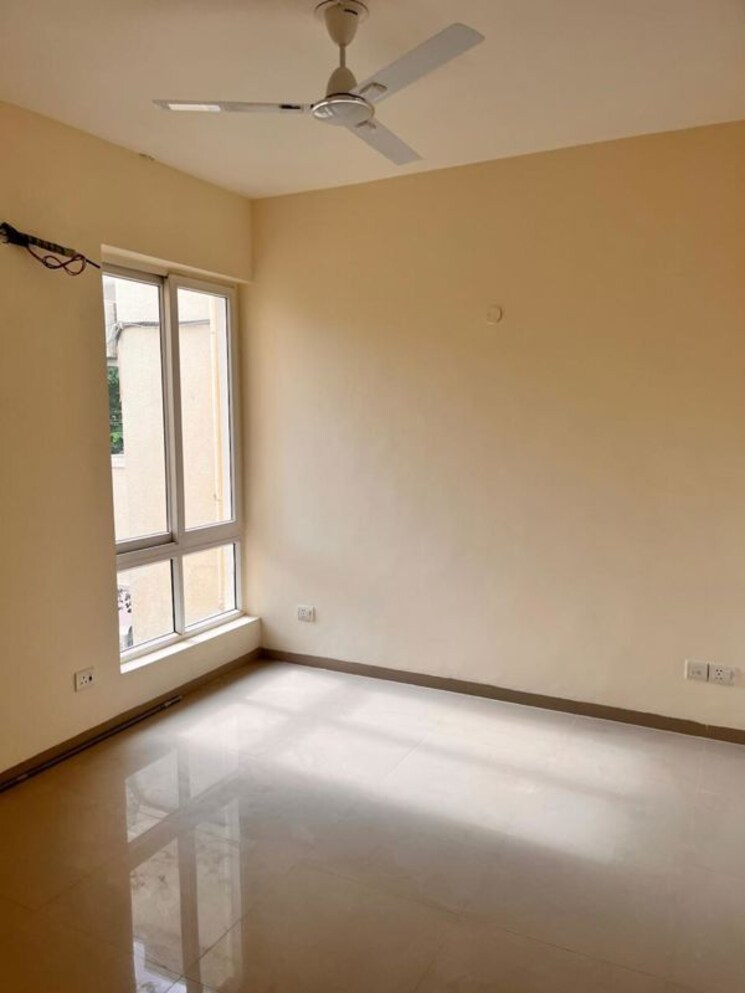 Room, emaar-mgf-emerald-hills 4 Bedroom 350 Sq.Yd. Apartment In Sector 65 Gurgaon 9929823