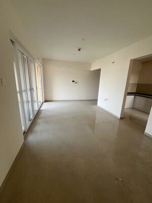 Room in 3 BHK Apartment at Eka Elitas, Kothrud – for Rent