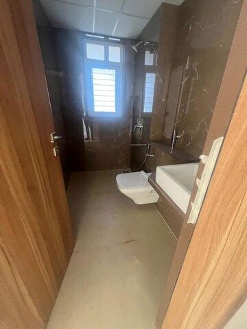 Room in 3 BHK Apartment at Eka Elitas, Kothrud – for Rent