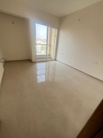 Room in 3 BHK Apartment at Eka Elitas, Kothrud – for Rent