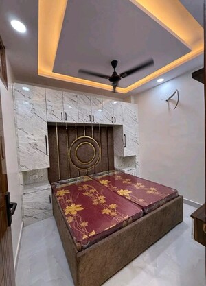 Bedroom in 3 BHK Builder Floor at Marathahalli – for Rent