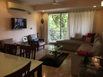 Living Room in 2 BHK Apartment at Bandra West – for Rent