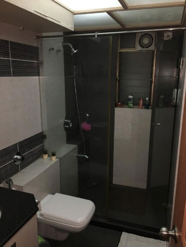 Bathroom, bandra west 2 Bedroom 700 Sq.Ft. Apartment In Bandra West Mumbai 9929826
