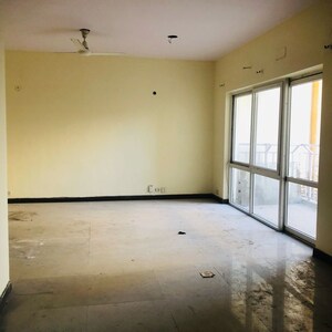 Room in 2 BHK Apartment at BPTP Park Grandeura, Sector 82 – for Rent