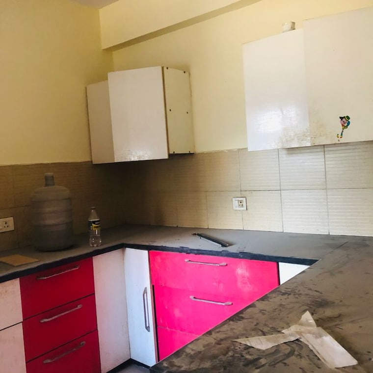 Kitchen, bptp-park-grandeura 2 Bedroom 761 Sq.Ft. Apartment In Sector 82 Faridabad 9930119