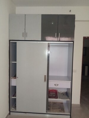 Furnished Amenities in 3 BHK Apartment at Mahagun Mywoods II, Sector 16c Greater Noida – for Rent