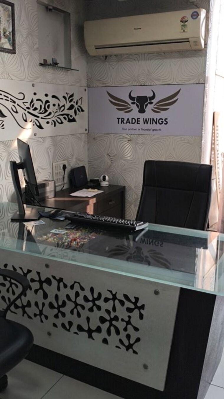 Team Area, sama Commercial Office Space 550 Sq.Ft. In Sama Vadodara 9924847