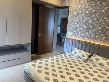 Bedroom in 4 BHK Apartment at Lokhandwala Minerva Mahalaxmi, Mahalaxmi – for Rent