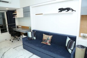 Team Area in 3 BHK Apartment at Prabhadevi – for Sale