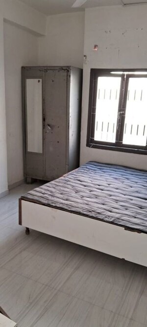 Bedroom in 2 BHK Apartment at Thaltej – for Rent