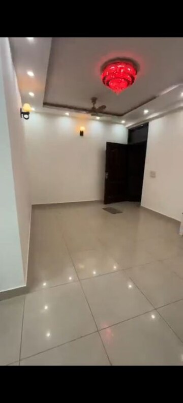 Room in 3.5 BHK Apartment at Arihant Residency, Ahinsa Khand 2 – for Sale