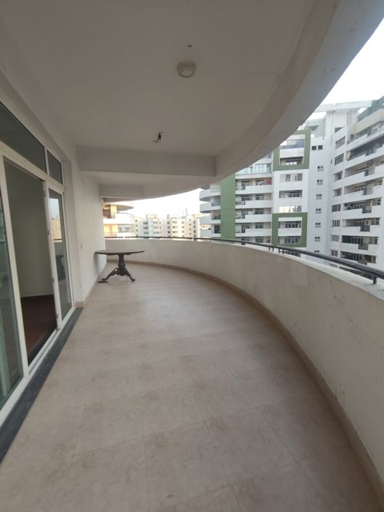 Balcony, parx-laureate 4 Bedroom 4545 Sq.Ft. Apartment In Sector 108 Noida 9930266