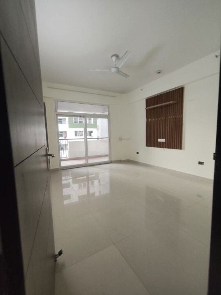 Bedroom, parx-laureate 4 Bedroom 4545 Sq.Ft. Apartment In Sector 108 Noida 9930266